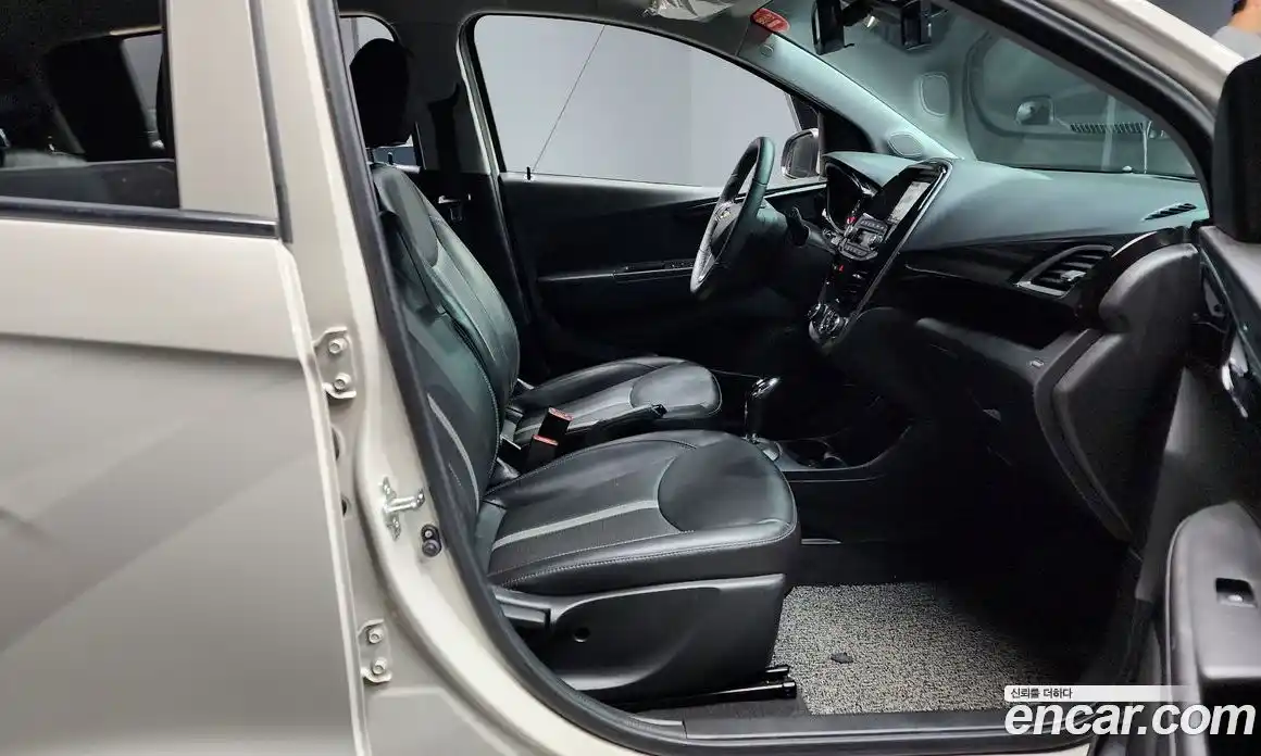 Chevrolet Spark 2021 1.0 Автомат в Москве № 85102, фото 12