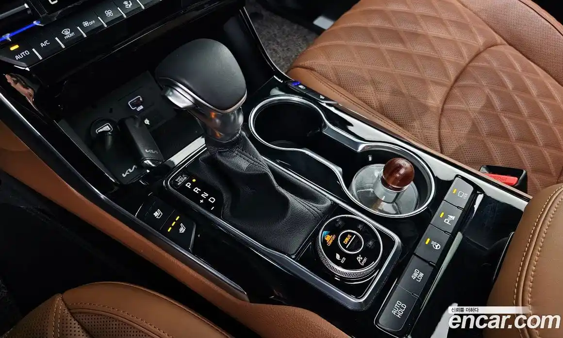 Kia Mohave 2023 3.0 Автомат в Москве № 92635, фото 11