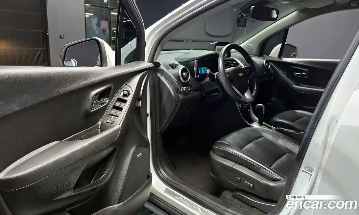 Chevrolet Trax 2014 1.4 Автомат в Москве № 103427, фото 16