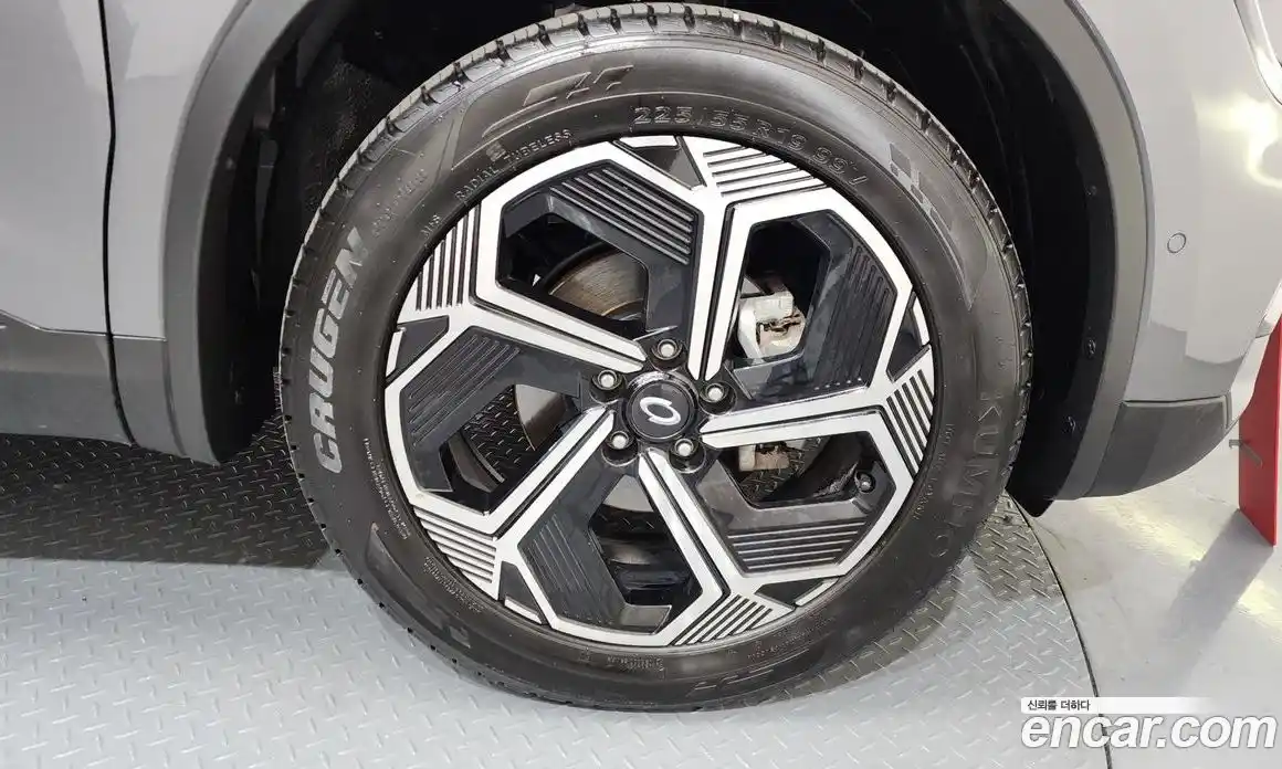 Renault QM6 2024 2.0 Автомат в Москве № 106460, фото 18