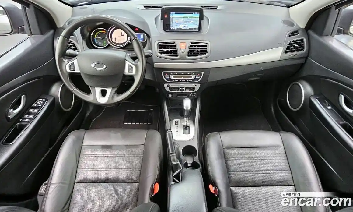 Renault SM3 2018 0.1 Автомат в Москве № 106879, фото 14