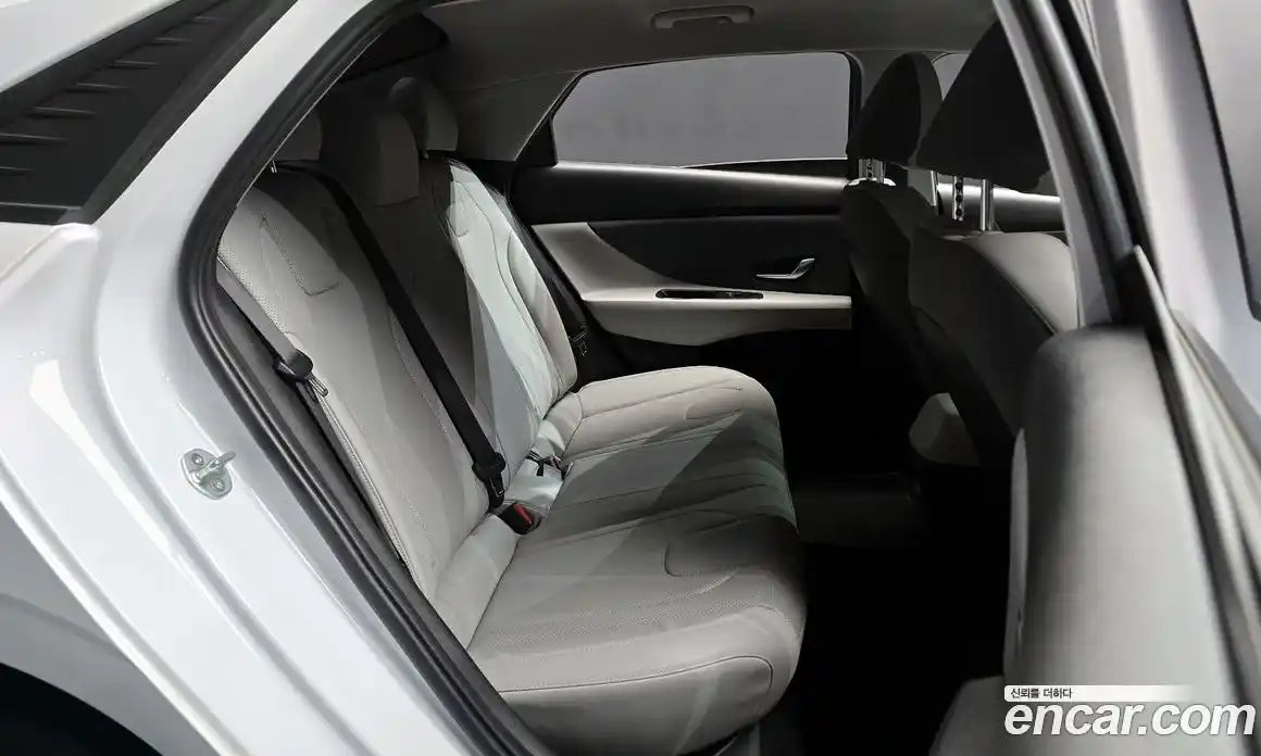 Hyundai Avante 2021 1.6 Автомат в Москве № 107626, фото 17