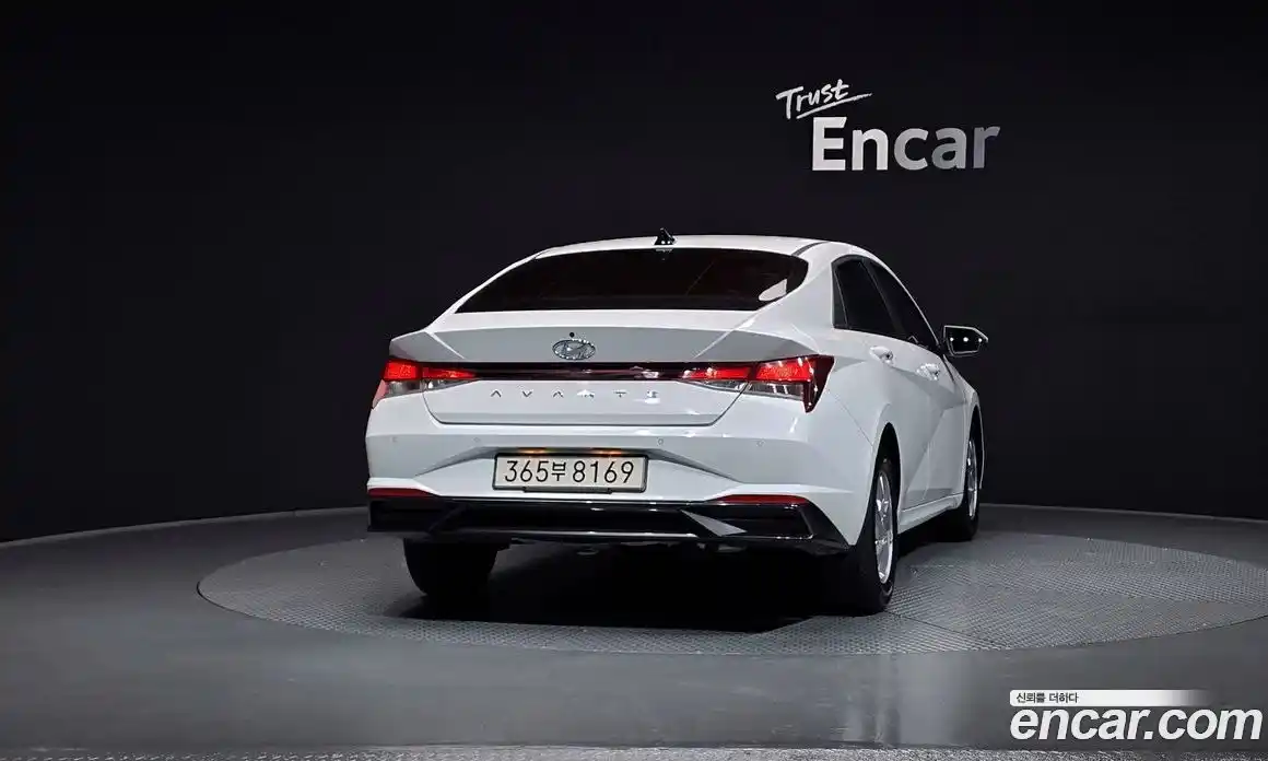 Hyundai Avante 2021 1.6 Автомат в Москве № 107626, фото 2