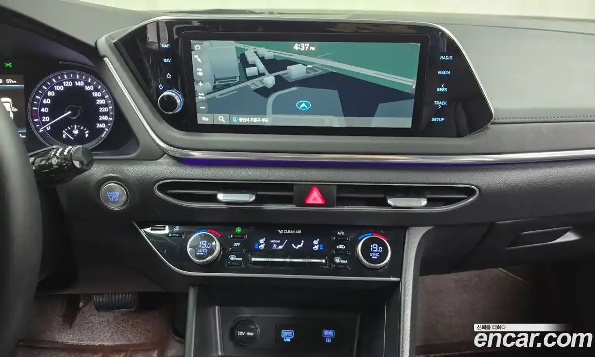 Hyundai Sonata 2022 1.6 Автомат в Москве № 109521, фото 14