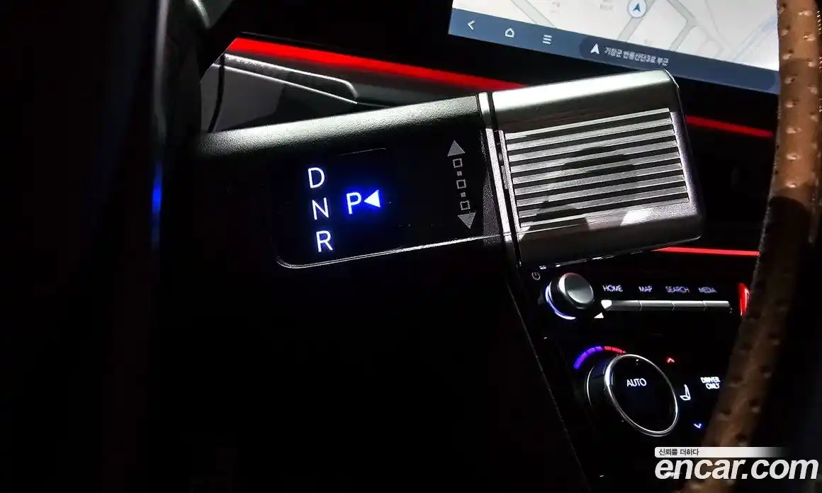 Hyundai Santa Fe 2024 1.6 Автомат в Москве № 110587, фото 13