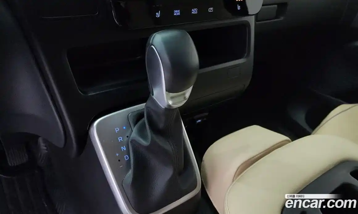 Hyundai Staria 2023 2.2 Автомат в Москве № 111028, фото 13