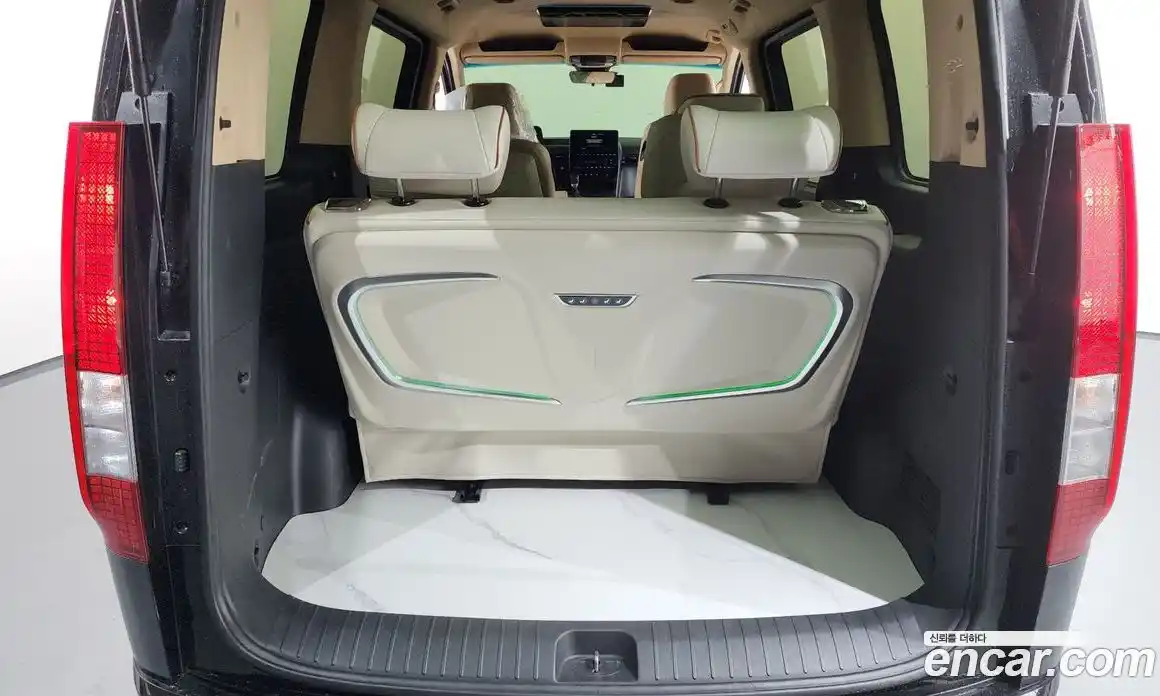 Hyundai Staria 2023 2.2 Автомат в Москве № 111028, фото 3