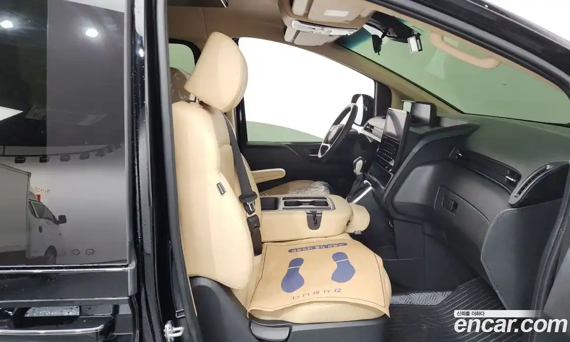 Hyundai Staria 2023 2.2 Автомат в Москве № 111028, фото 4