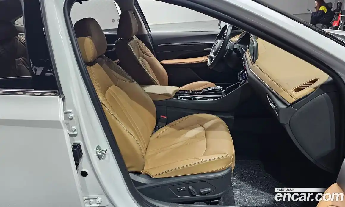 Hyundai Sonata 2022 1.6 Автомат в Москве № 111203, фото 11