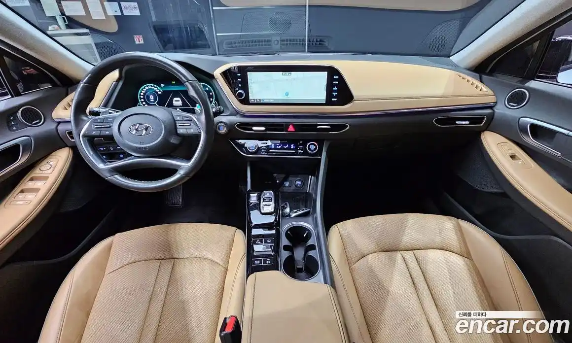Hyundai Sonata 2022 1.6 Автомат в Москве № 111203, фото 4