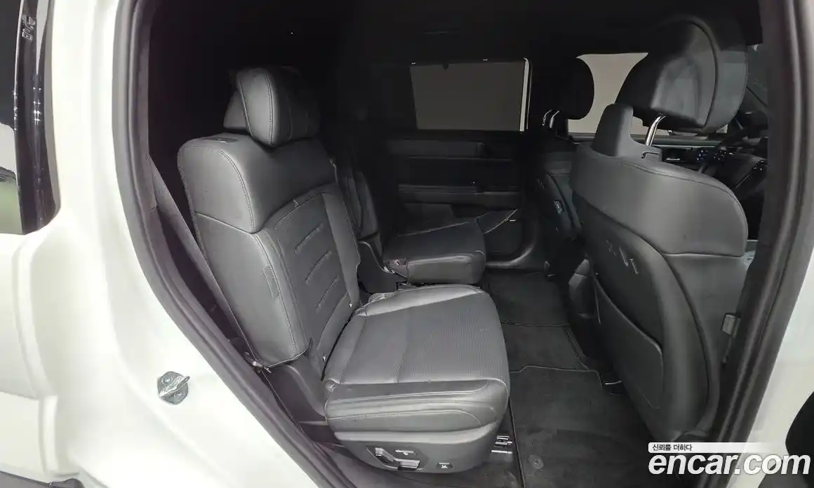 Hyundai Santa Fe 2024 2.5 Автомат в Москве № 111212, фото 13