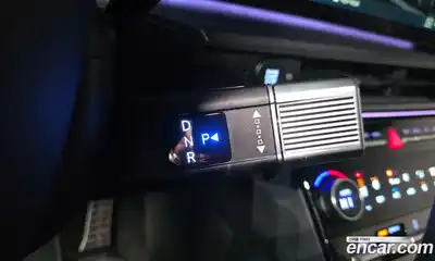 Hyundai Santa Fe 2024 2.5 Автомат в Москве № 111212, миниатюра 3