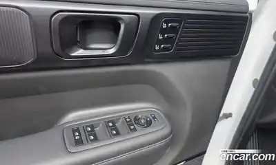 Hyundai Santa Fe 2024 2.5 Автомат в Москве № 111212, миниатюра 8