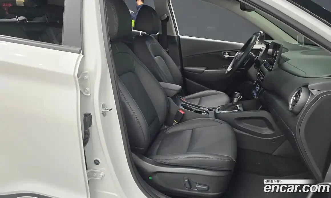 Hyundai Kona 2021 1.6 Автомат в Москве № 111458, фото 17