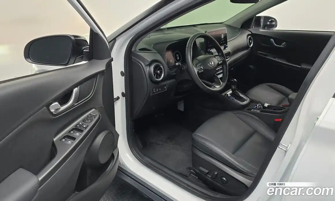 Hyundai Kona 2021 1.6 Автомат в Москве № 111458, фото 4