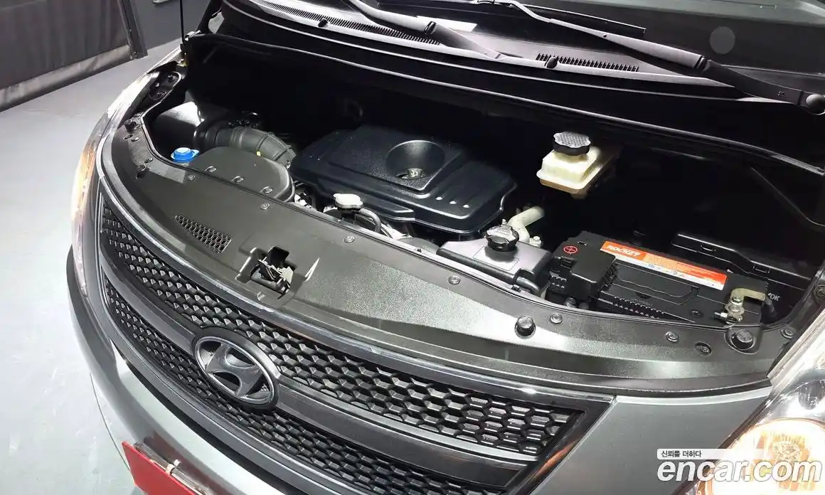 Hyundai Starex 2011 2.5 Автомат в Москве № 112966, фото 13