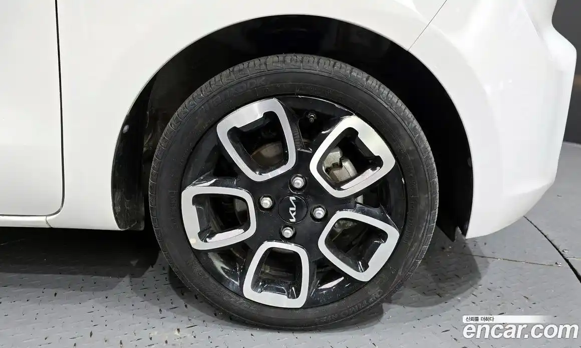 Kia Ray 2022 1.0 Автомат в Москве № 11366, фото 9