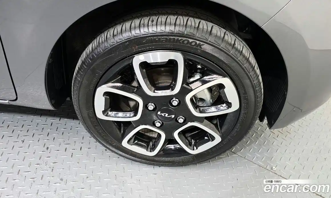 Kia Ray 2022 1.0 Автомат в Москве № 116014, фото 3