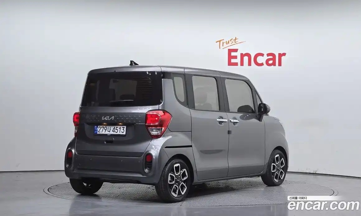 Kia Ray 2022 1.0 Автомат в Москве № 116014, фото 10