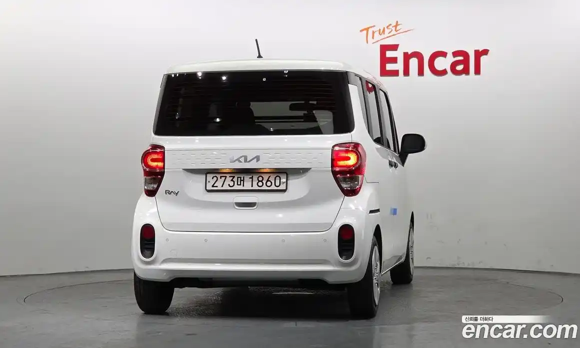 Kia Ray 2022 1.0 Автомат в Москве № 120720, фото 10