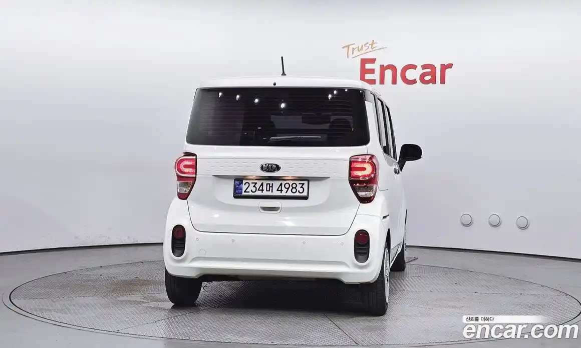 Kia Ray 2021 1.0 Автомат в Москве № 121755, фото 3