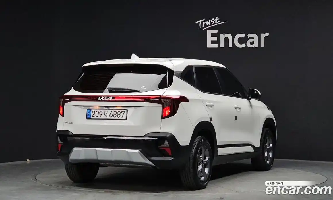 Kia Seltos 2023 1.6 Автомат в Москве № 123899, фото 18