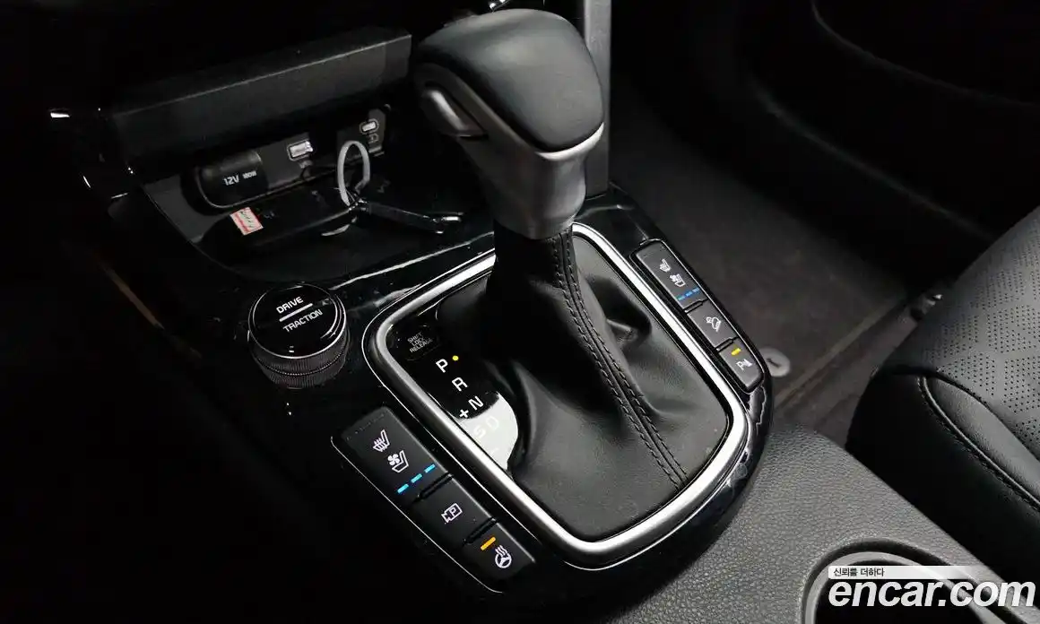 Kia Seltos 2023 1.6 Автомат в Москве № 123899, фото 3