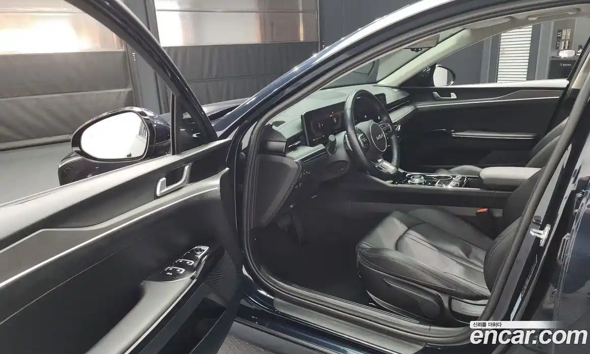 Kia K5 2024 2.0 Автомат в Москве № 124108, фото 15