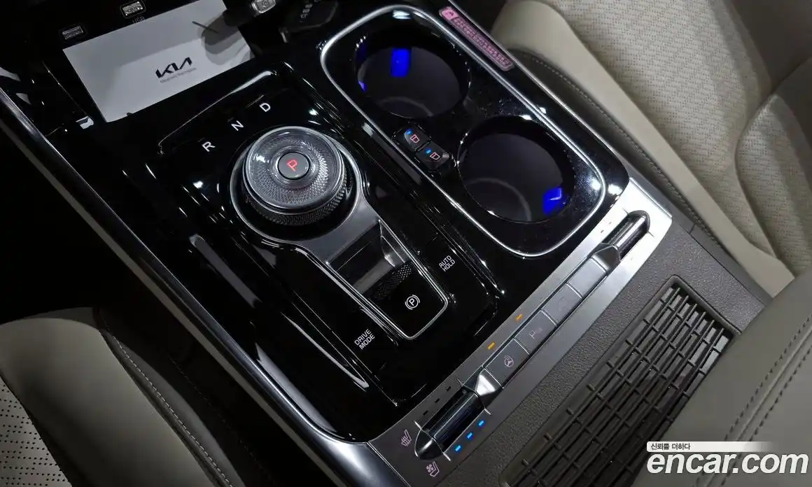 Kia Canival 2022 3.5 Автомат в Москве № 124408, фото 15