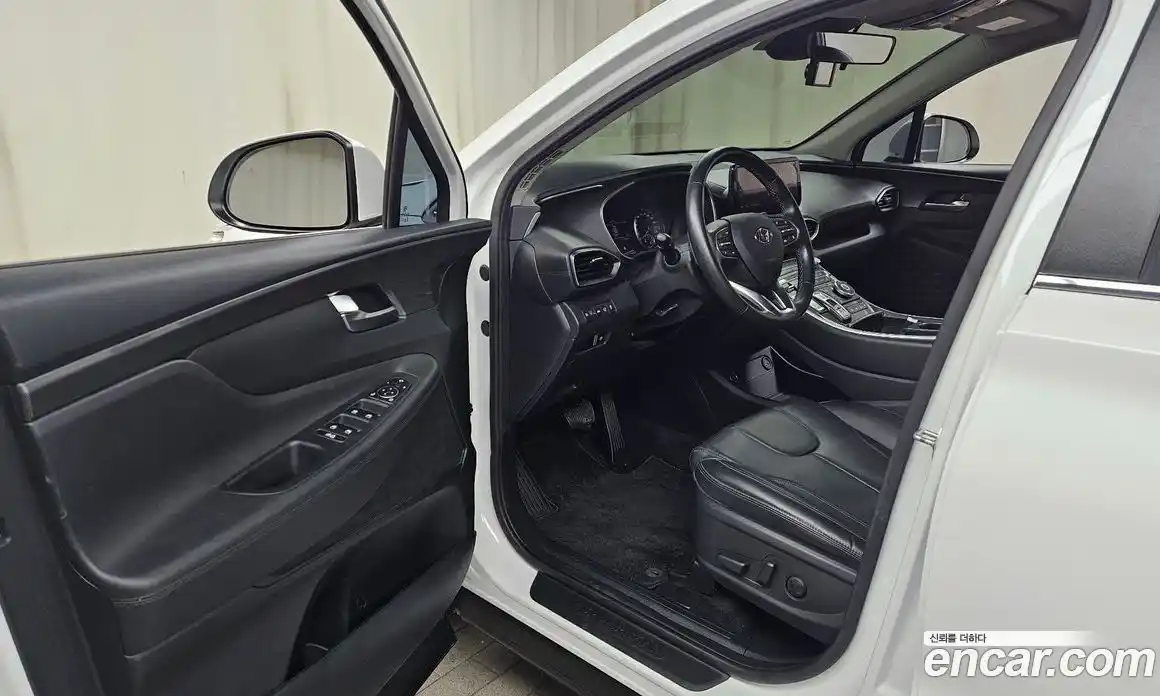 Hyundai Santa Fe 2021 2.2 Автомат в Москве № 127118, фото 18