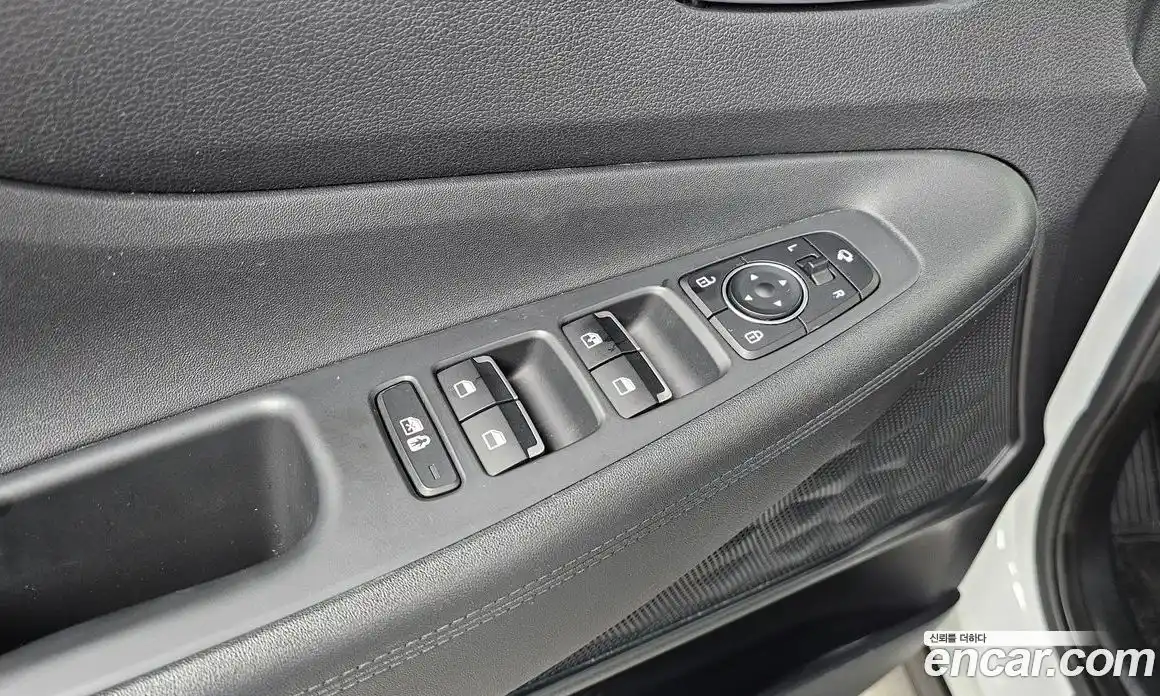 Hyundai Santa Fe 2021 2.2 Автомат в Москве № 127118, фото 4