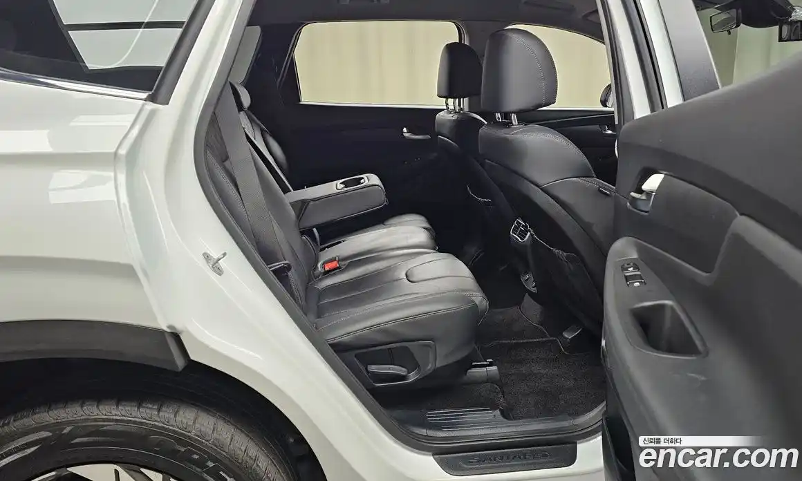 Hyundai Santa Fe 2021 2.2 Автомат в Москве № 127118, фото 10