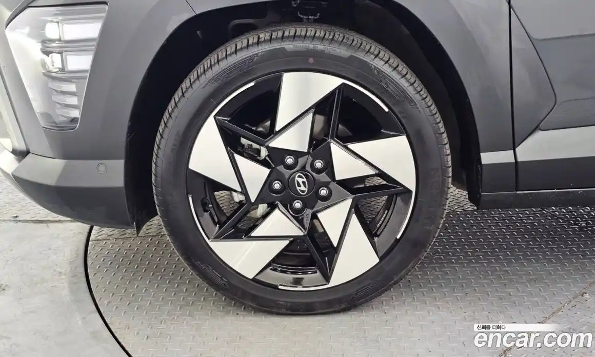 Hyundai Kona 2023 1.6 Автомат в Москве № 130544, фото 20