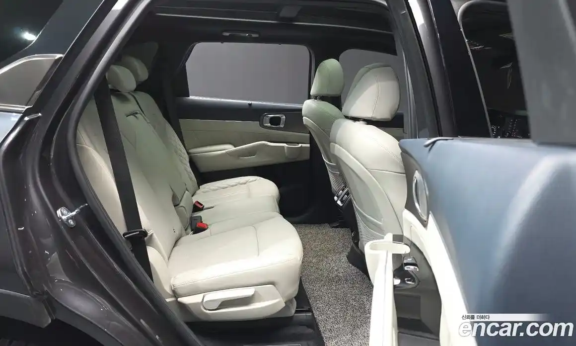 Kia Sorento 2023 1.6 Автомат в Москве № 132645, фото 17