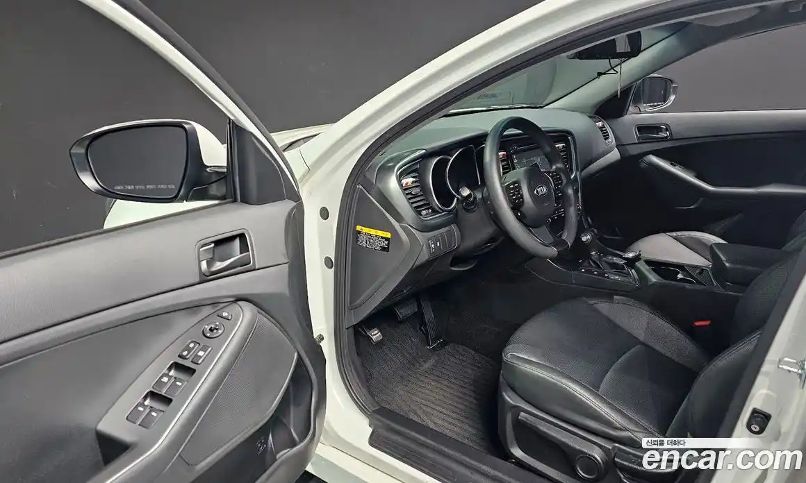 Kia K5 2015 2.0 Автомат в Москве № 133590, фото 17