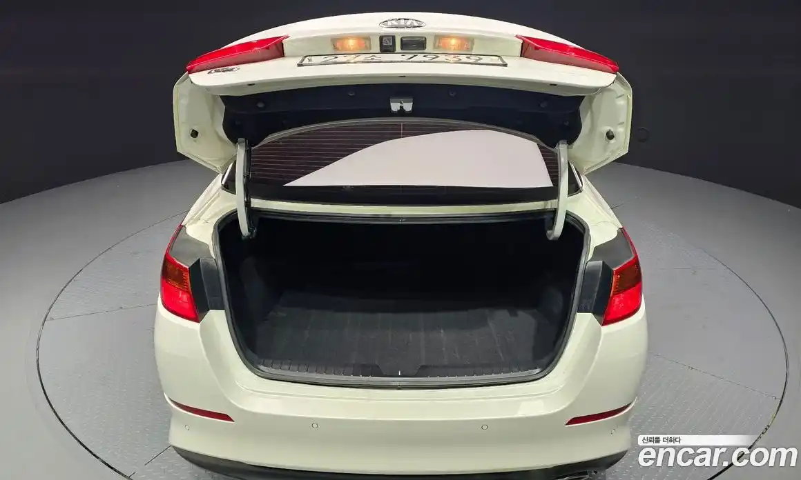 Kia K5 2015 2.0 Автомат в Москве № 133590, фото 9