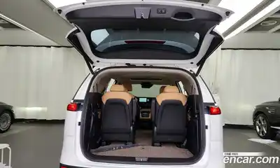 Kia Canival 2023 2.2 Автомат в Москве № 133678, миниатюра 7