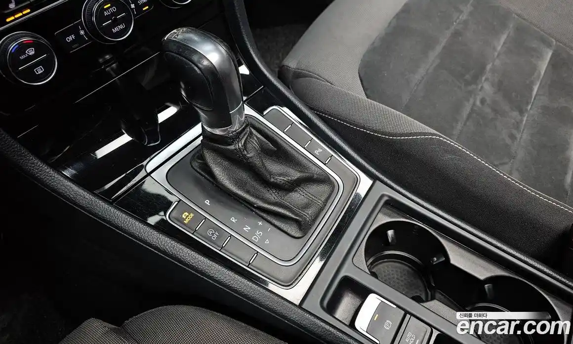 Volkswagen Golf 2016 2.0 Автомат в Москве № 136702, фото 16