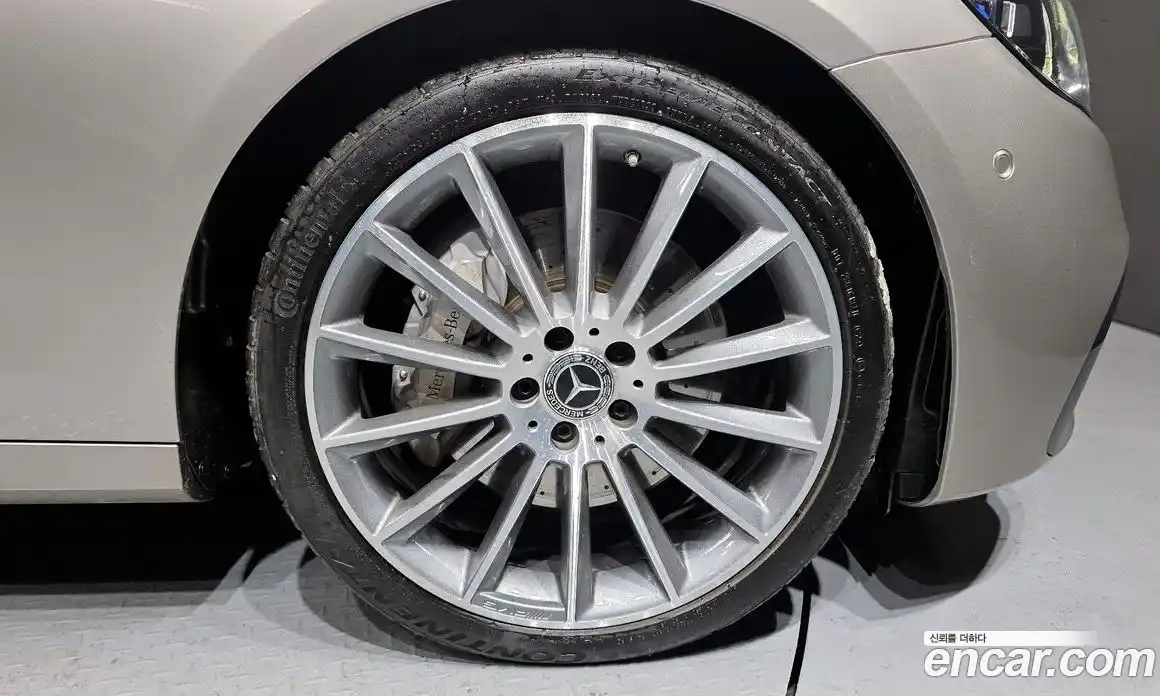 Mercedes-Benz E-Class 2021 2.0 Автомат в Москве № 136834, фото 19