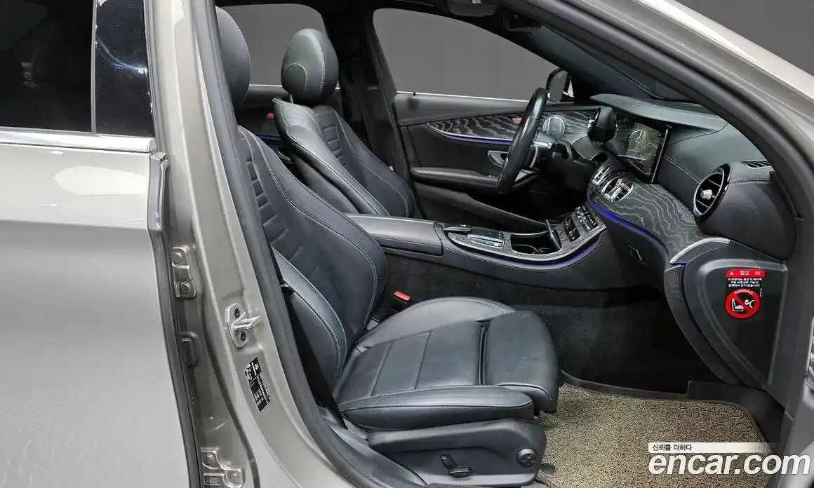 Mercedes-Benz E-Class 2021 2.0 Автомат в Москве № 136834, фото 7