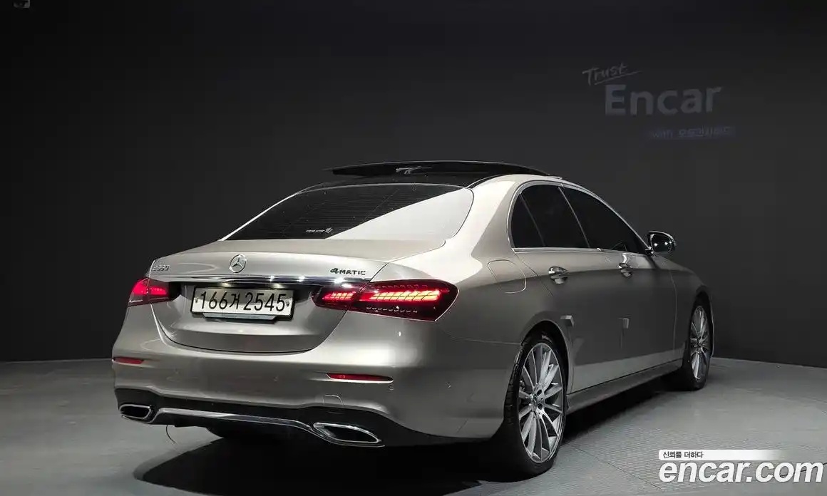 Mercedes-Benz E-Class 2021 2.0 Автомат в Москве № 136834, фото 9