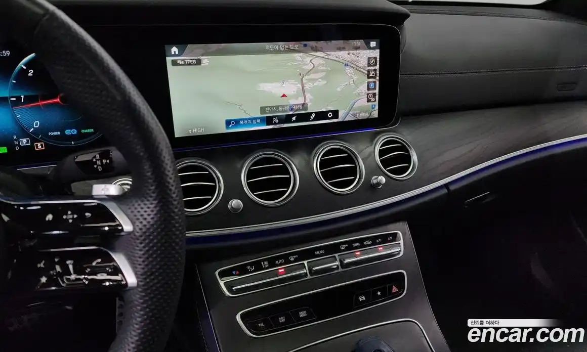 Mercedes-Benz E-Class 2023 1.9 Автомат в Москве № 139810, фото 17