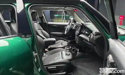 Mini Cooper 2020 2.0 Автомат в Москве № 145434, миниатюра 10