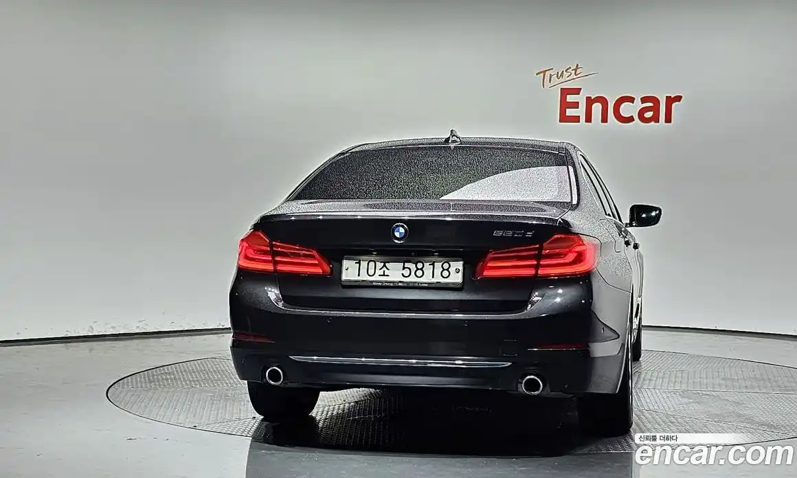 BMW 5-Series 2019 2.0 Автомат в Москве № 158962, фото 1