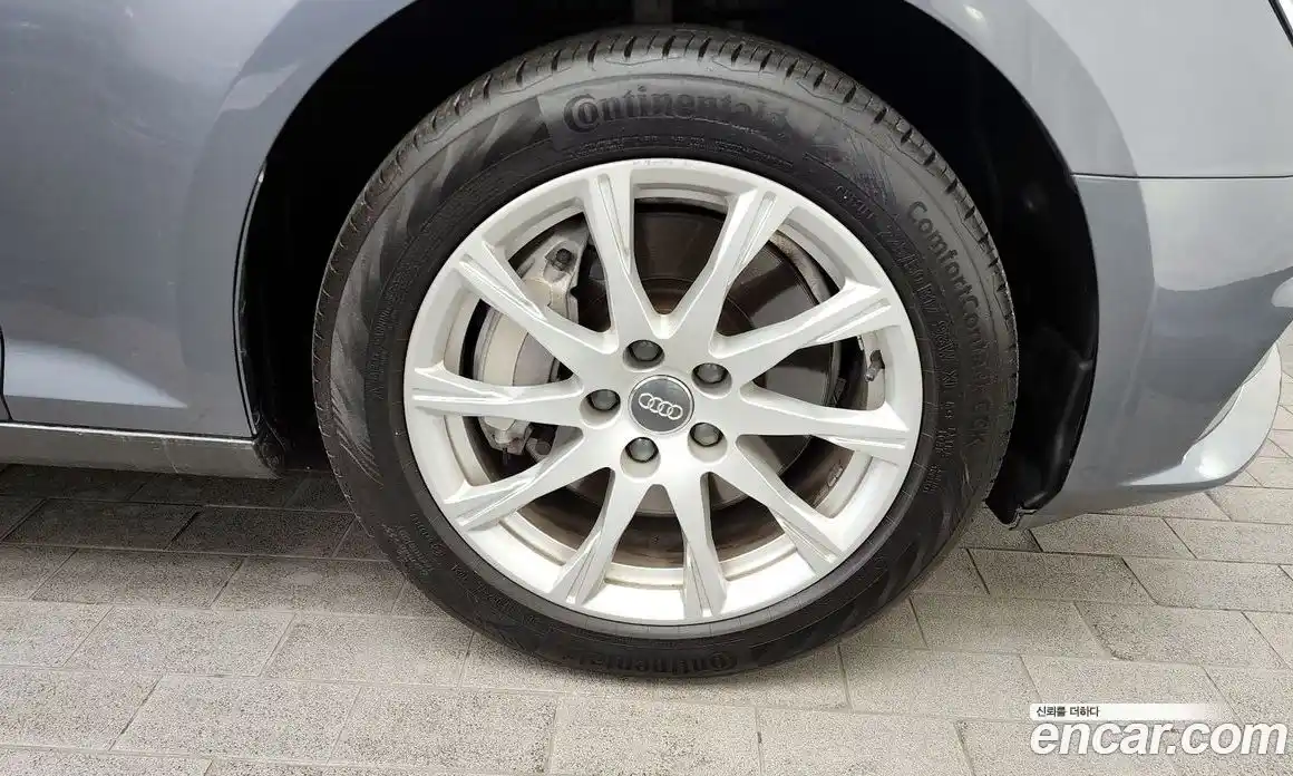 Audi A4 2016 2.0 Автомат в Москве № 159462, фото 8