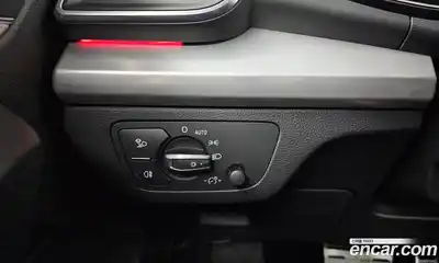 Audi Q5 2021 2.0 Автомат в Москве № 159937, миниатюра 3