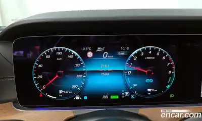 Mercedes-Benz E-Class 2021 2.0 Автомат в Москве № 161137, миниатюра 11