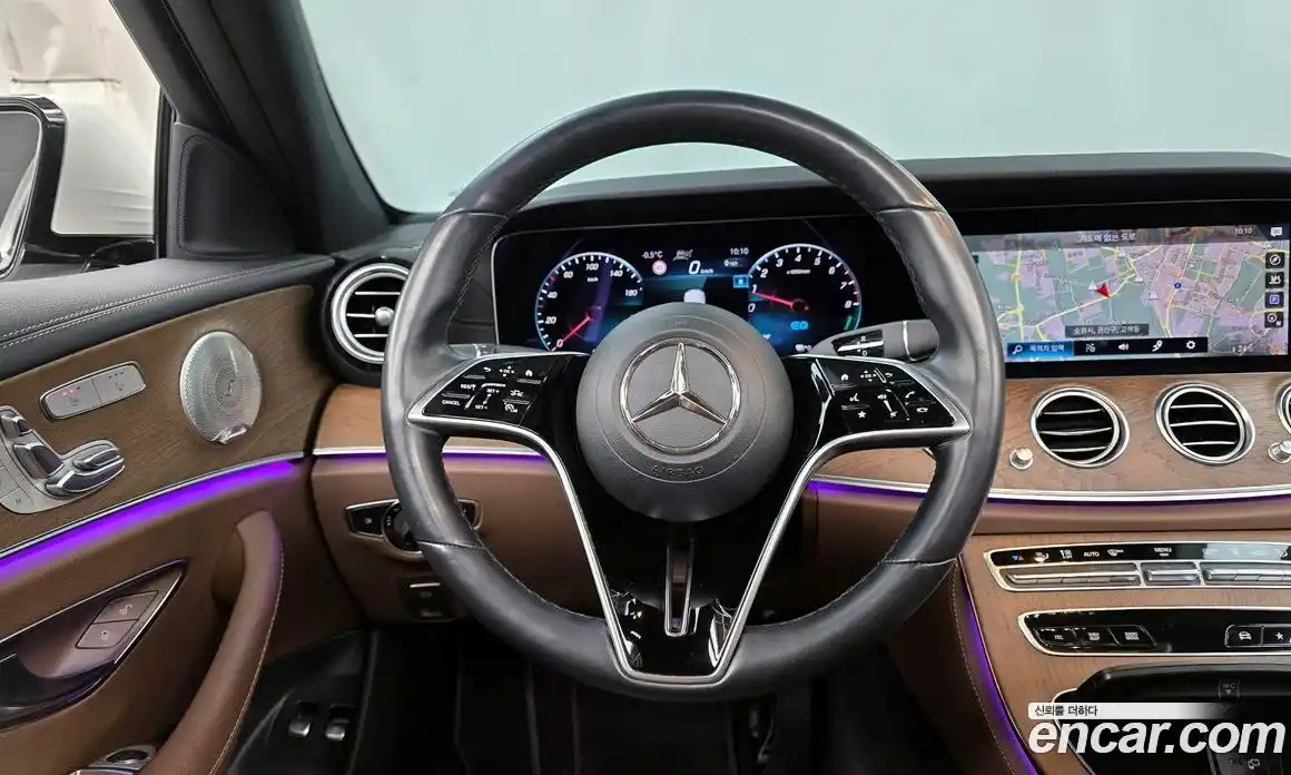 Mercedes-Benz E-Class 2021 2.0 Автомат в Москве № 161137, фото 4