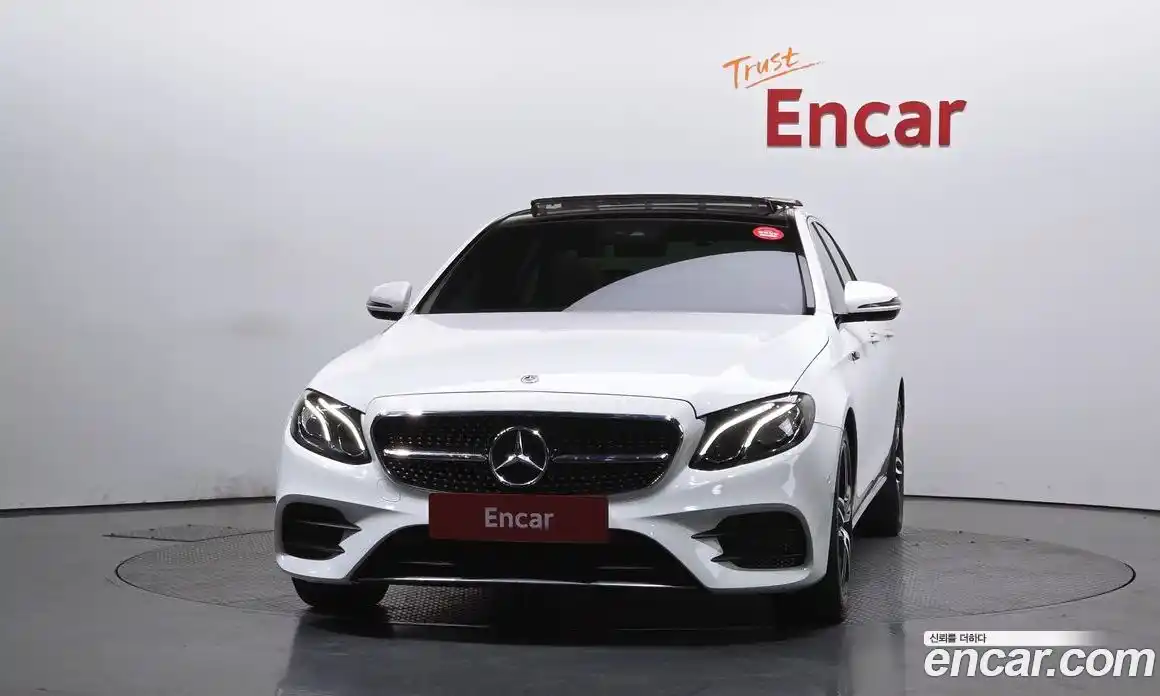 Mercedes-Benz E-Class 2019 2.0 Автомат в Москве № 161430, фото 14