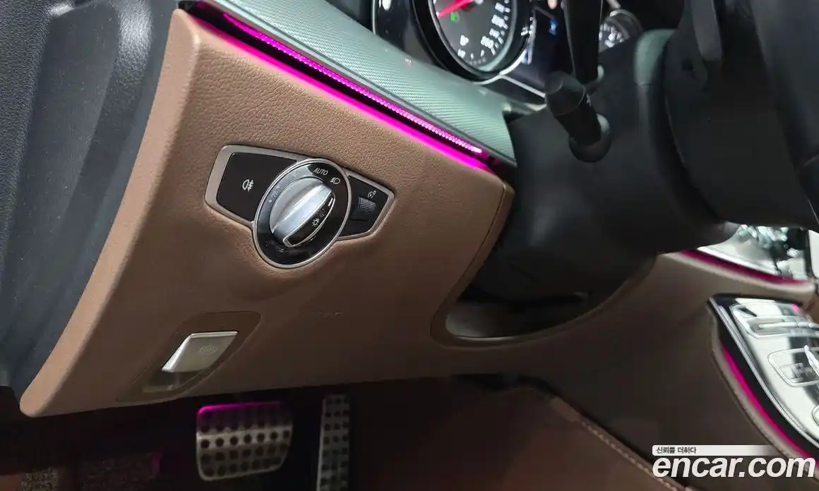 Mercedes-Benz E-Class 2019 2.0 Автомат в Москве № 161430, фото 20